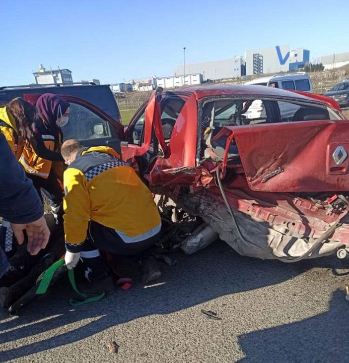Tekirdağ'da ehliyetsiz sürücü kaza yaptı