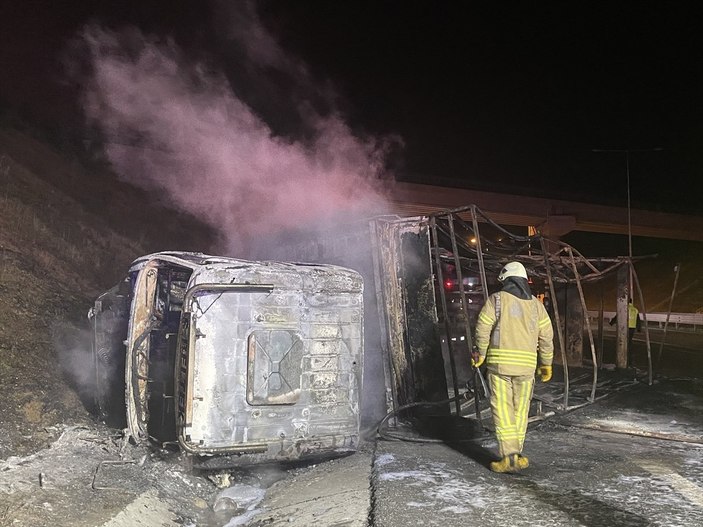 Kuzey Marmara otoyolunda kamyon alev aldı: 1 ölü