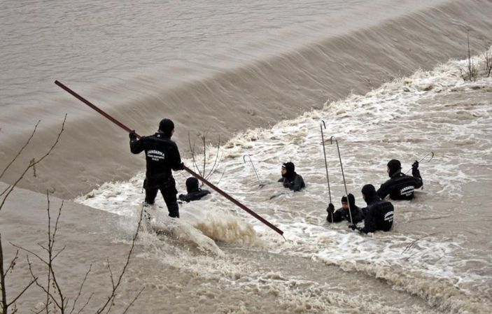 i Antalya'daki babanın kayıp kızı için yaptığı paylaşım yürekleri sızlattı