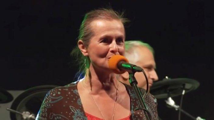 Çekya'da isteyerek koronavirüse yakalanan şarkıcı Horka öldü