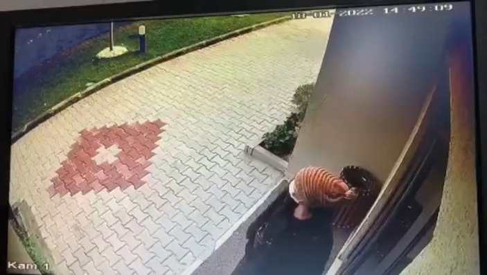 Bursa'da kadın hırsızlar evden para çaldı