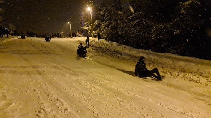 Karabük'te vatandaşlar karın keyfini çıkardı