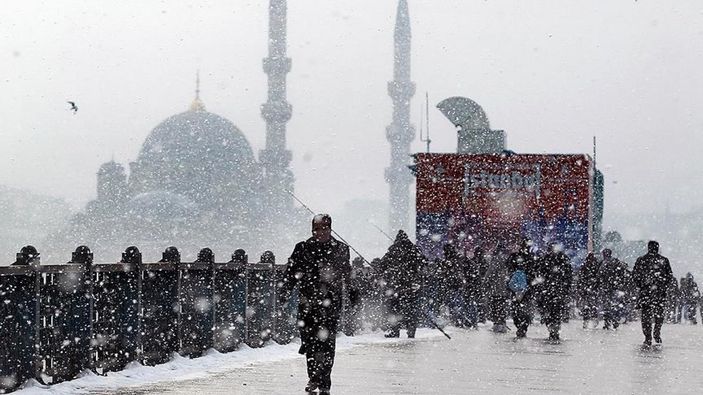 AKOM’dan İstanbullulara kar uyarısı: 4-5 gün sürmesi bekleniyor