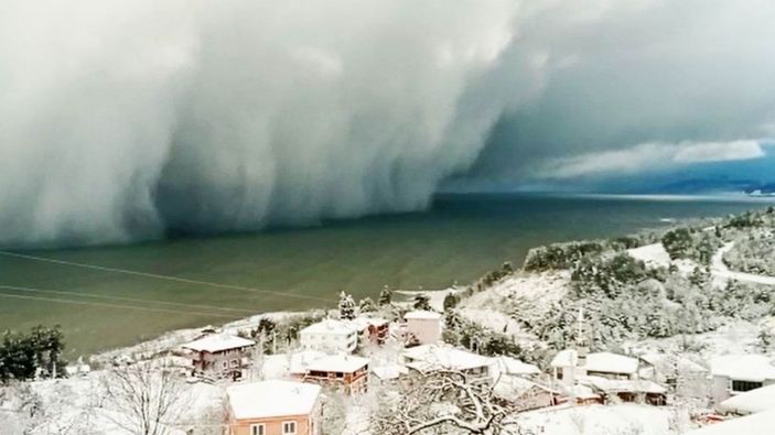 Kastamonu'da bulutlar denizle birleşti