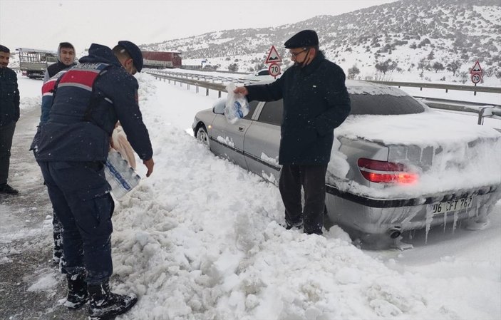 Gaziantep Valisi Gül: 2 bin 800 vatandaş kurtarıldı