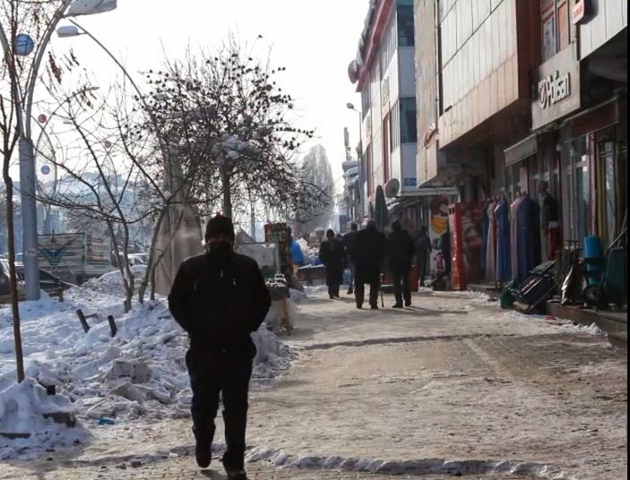 Van'da hava sıcaklığı, eksi 39'u gördü