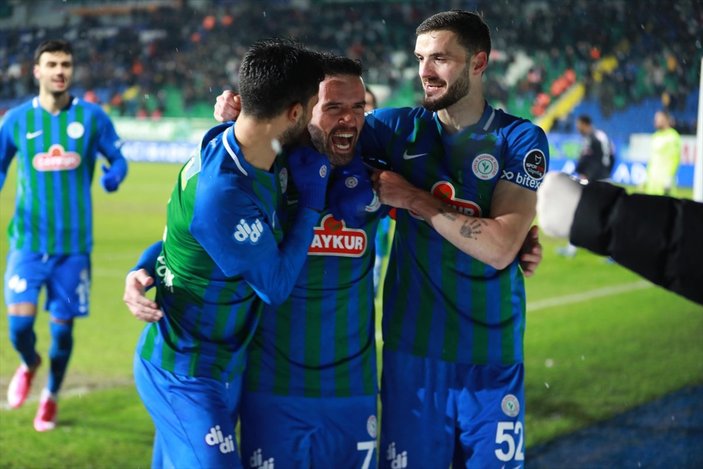 Çaykur Rizespor evinde Antalyaspor'u yendi