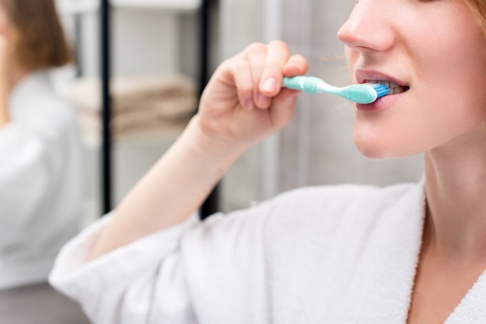Kovid-19 sonrasında diş fırçanızı değiştirmeyi ihmal etmeyin