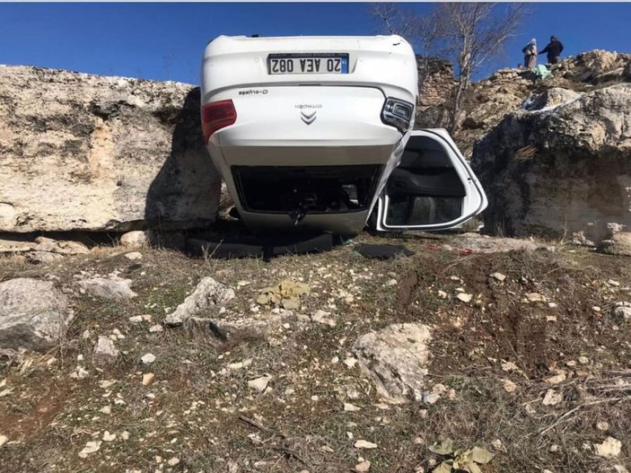 Denizli'de alkollü sürücü uçuruma yuvarlanarak can verdi