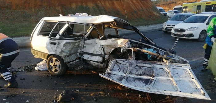 Arnavutköy’deki kazada otomobil hurdaya döndü, sürücüsü öldü