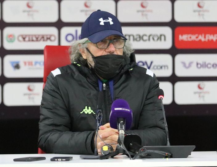 Mustafa Reşit Akçay: Görevimi bırakıyorum