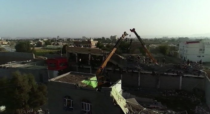 Yemen’de gözaltı merkezine hava saldırısı: 70 ölü
