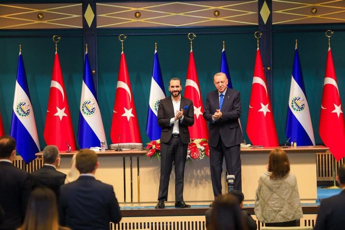 El Salvador Lideri Bukele'den esprili Türkçe paylaşımlar