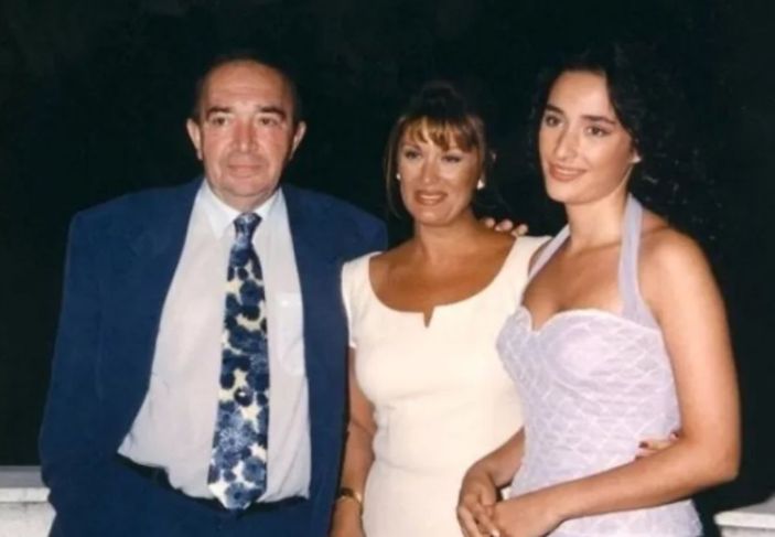 Yeşilçam'ın güzellik abidesi! Cüneyt Özdemir'in kayınvalidesi bakın kim çıktı