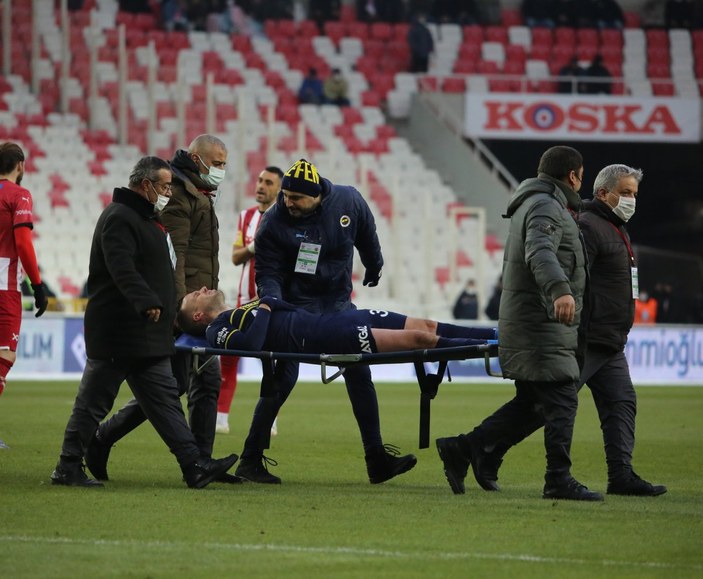 Sivasspor maçında sakatlanan Novak'ın durumu ciddi