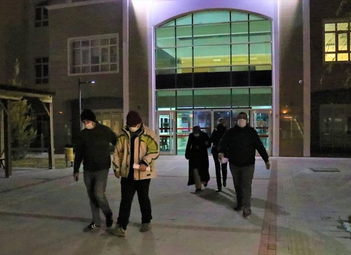 Burdur’da FETÖ'den gözaltına alınan 12 şüpheliden 2'si tutuklandı
