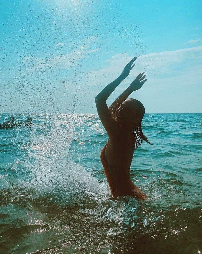 Yargı'nın Hakime Neva'sı Başak Gümülcinelioğlu Instagram'da çok farklı! Pozlarıyla nefes kesiyor