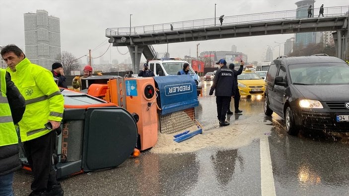 İstanbul'da sürücülerin zor anları kameraya yansıdı