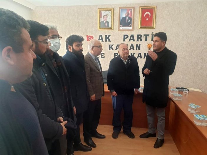 Kırşehir'de CHP'li belediye meclis üyeleri AK Parti'ye geçti