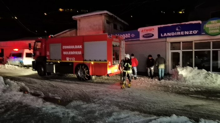 Zonguldak'ta çıkan yangında dumandan etkilenerek hayatını kaybetti