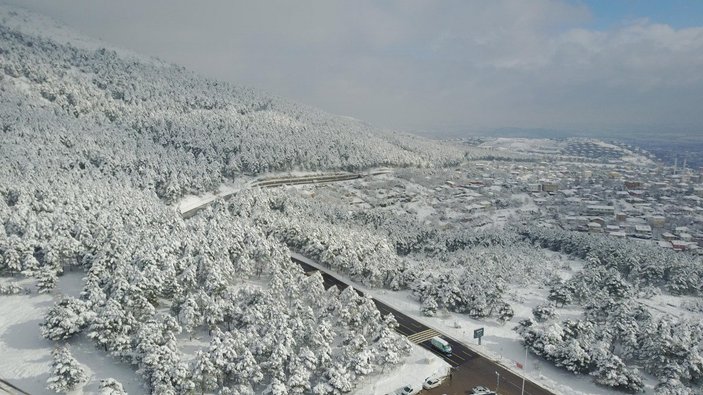 Kartal'daki Aydos Ormanı karla kaplandı
