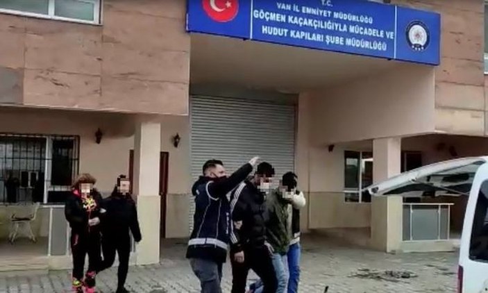 Van'da kaçak göçmen operasyonu: 17 organizatör tutuklandı