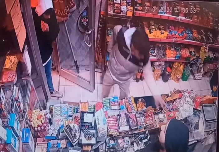 Mersin’de, marketteki hırsızlık anları kamerada