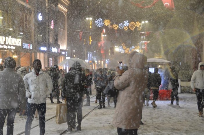 Kar İstanbul'da 3 gün daha etkili olacak