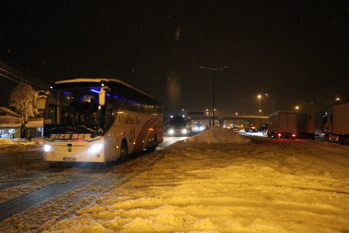 Düzce’de D-100 kara yolu ulaşıma açıldı