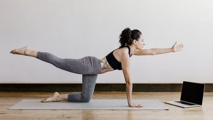 Yogayı egzersizin merkezi haline getirmek için 6 neden