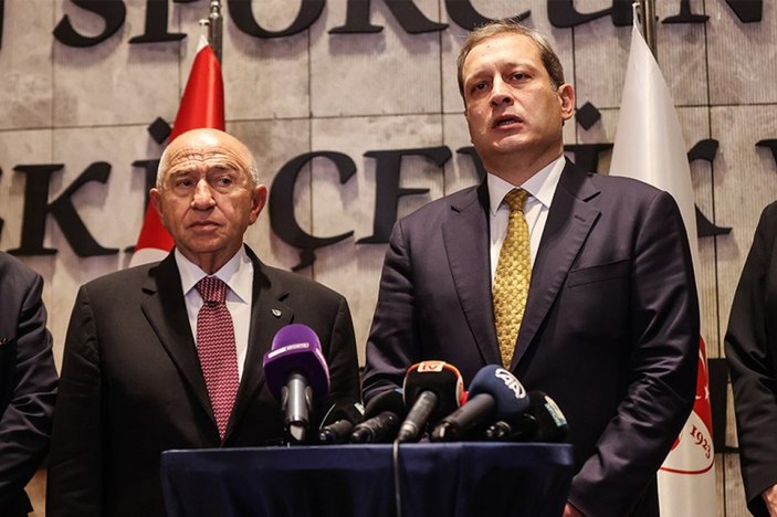 Burak Elmas taraftarın hedefinde