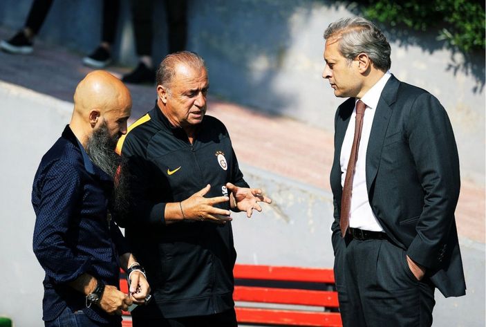 Burak Elmas taraftarın hedefinde