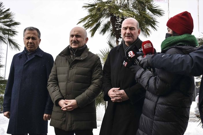 a Adil Karaismailoğlu ve Süleyman Soylu'dan karla mücadele açıklaması