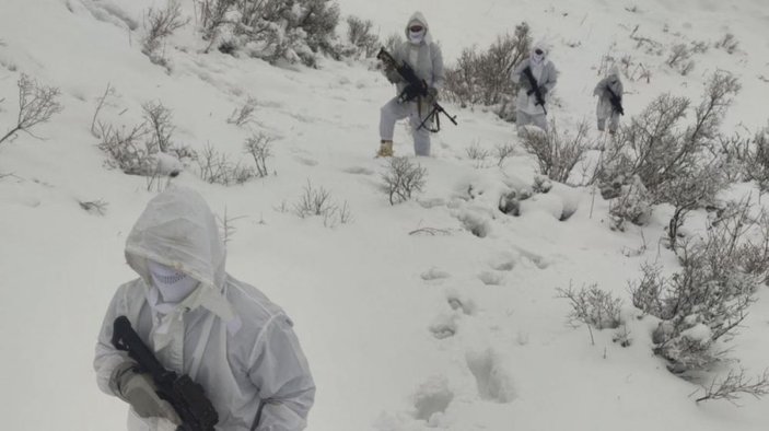 Eksi 39 derecede, 7 metre karda vatan görevi
