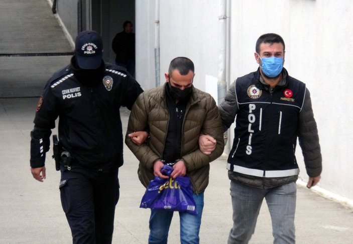 Diyarbakır'da otobüsteki fırından 1 kilo 632 gram esrar çıktı