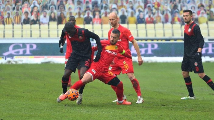 Karagümrük -  Yeni Malatyaspor maçı ne zaman, saat kaçta, hangi kanalda?