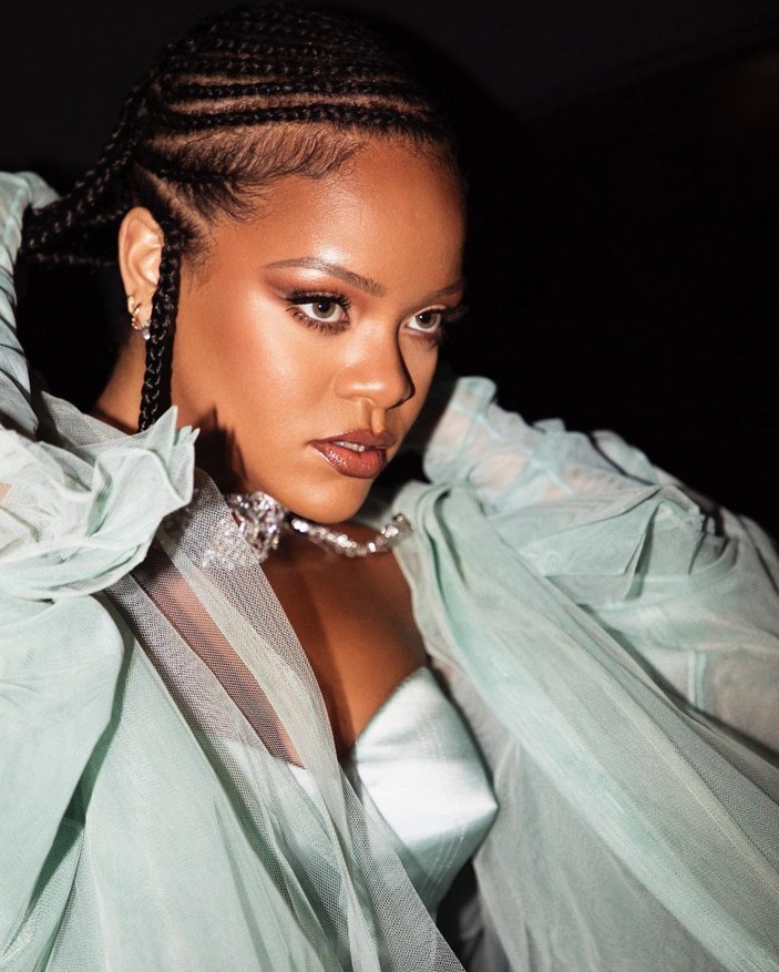 Rihanna'dan iklim vakfına 15 milyon dolar bağış