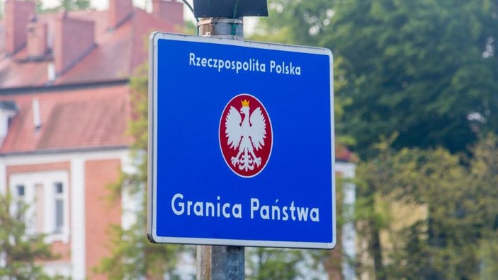 Polonya, Belarus sınırına öreceği duvarın inşaatına başladı