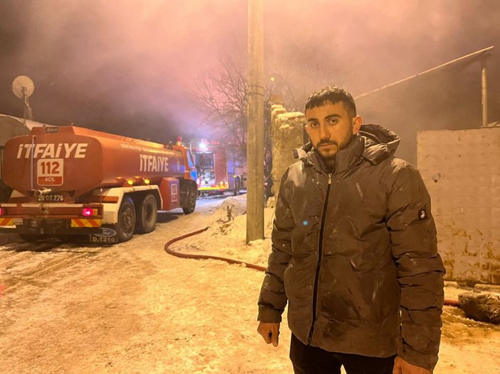Eskişehir'de saatlerce süren yangın 80'e yakın hayvanı telef etti