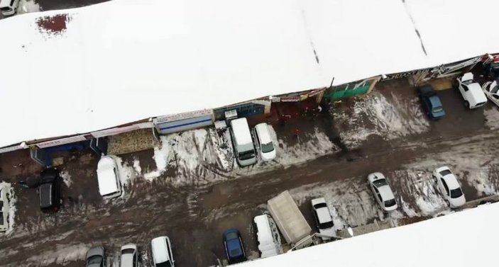 İstanbul’a yağan kar oto sanayilerde yoğunluk oluşturdu
