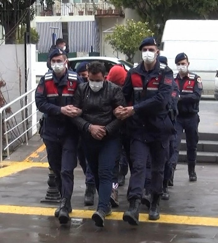 Antalya'da hırsızlıktan yakalanan şahıs, uyuşturucudan tutuklandı
