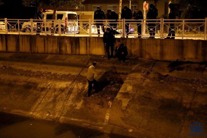 Adana'da bıçakla polise direnen kişi gözaltına alındı