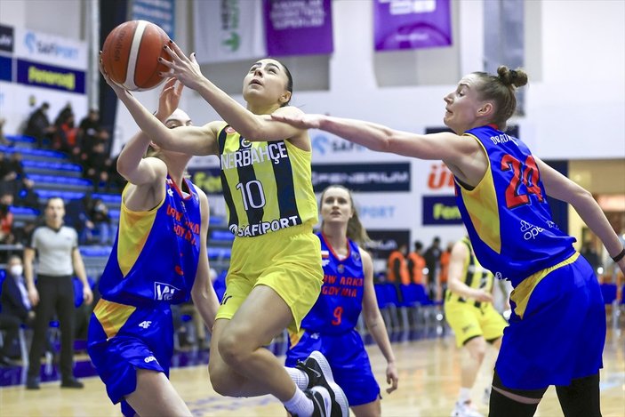 Fenerbahçe FIBA Kadınlar Avrupa Ligi'nde Arka Gdynia'yı yendi
