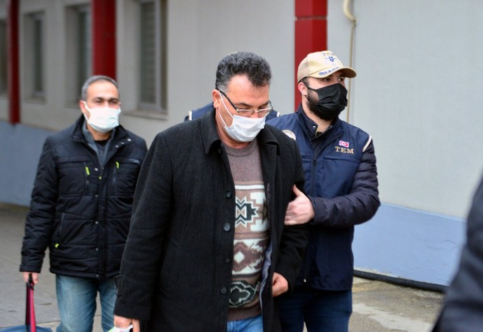 Adana'da FETÖ'nün hükümlü 'sohbet abileri' yakalandı