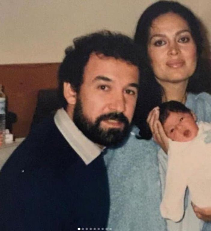 'Ondan başkasını öpmem' demişti! Yalnız Kurt'un yıldızı Cihan Ünal'ın eski eşi meğer...