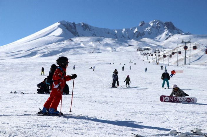 Erciyes, Avrupa'nın en iyi kayak merkezi yarışmasında finalde