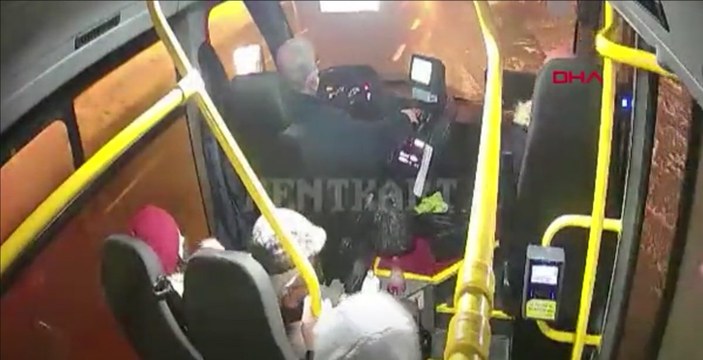Düzce’de şoför, otobüste fenalaşan kadın için güzergah değiştirdi