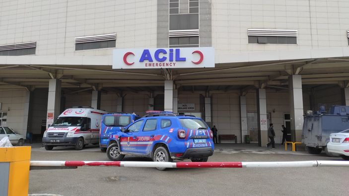 Şanlıurfa'da meydan savaşı: 23 yaralı