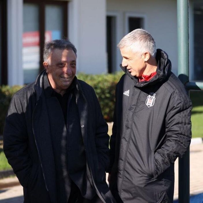 Ahmet Nur Çebi'den takıma moral ziyareti