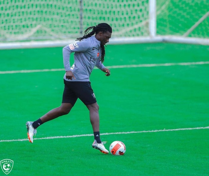 Galatasaray, Gomis'le anlaştı